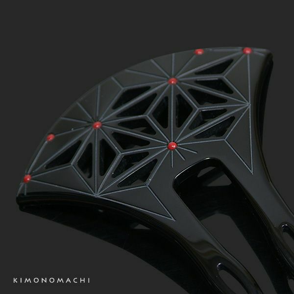 銀杏型かんざし「黒色 透かし彫り麻の葉」 イチョウ型かんざし 簪  イチョウ型かんざし （CM331 黒）