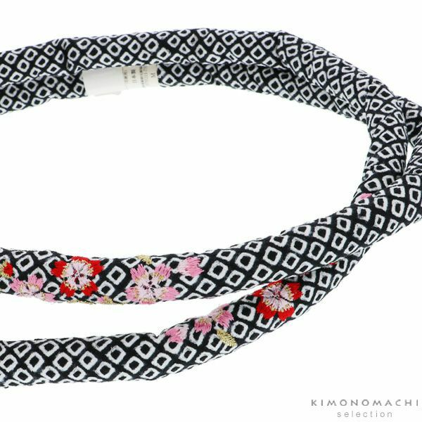 丸ぐけ帯締め「黒色　桜の刺繍」七五三に 刺繍帯締め 七五三小物 正絹絞り 正絹帯締め
