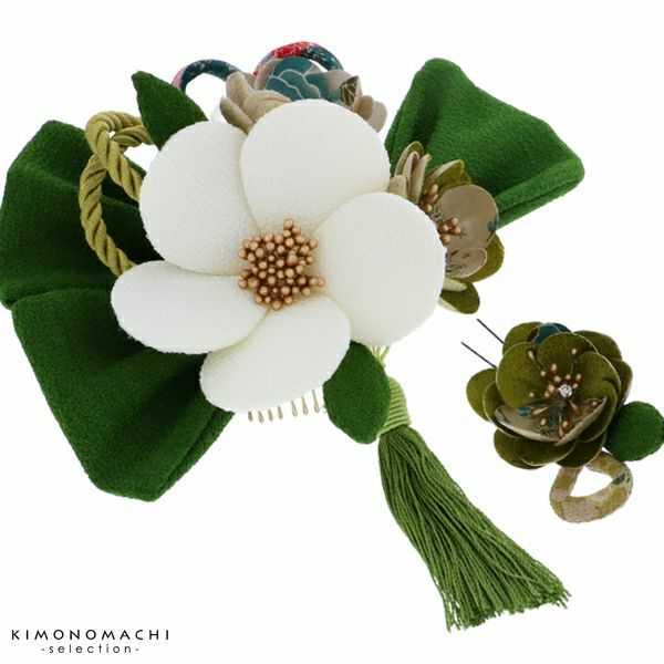 振袖髪飾り2点セット「緑色のリボン、白色のお花、房飾り」振袖髪飾り 成人式、前撮り、結婚式の振袖に 十三詣り、卒業式の袴にも  袴髪飾り （No.51211）