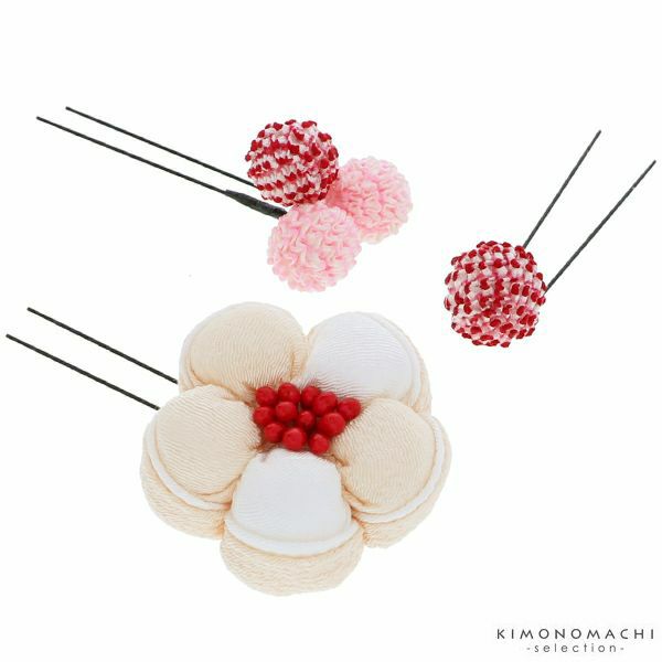 振袖、袴髪飾り3点セット「ホワイト　お花と絞り玉」Uピンセット 卒業式の袴に 髪飾り 絞り玉 お花髪飾り （TO-3188）