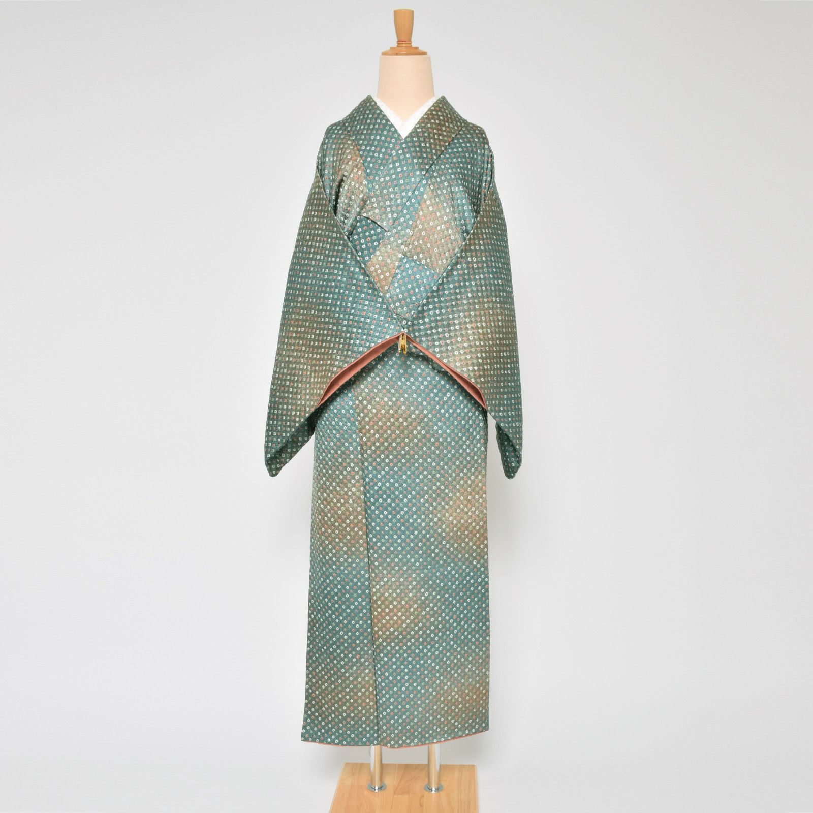 【中古品】仕立て上がり 袷着物 「御召茶　金茶ぼかし　絞り」 小紋 正絹 総絞り