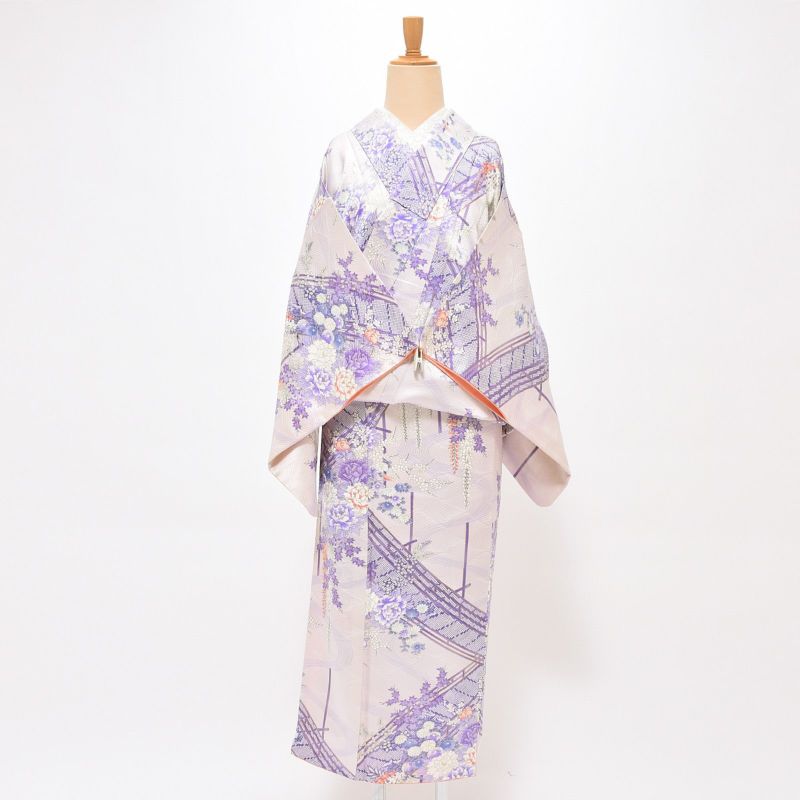 【中古品】仕立て上がり 袷着物 「白　波地紋に藤　牡丹　菊　花尽くし」 小紋 正絹