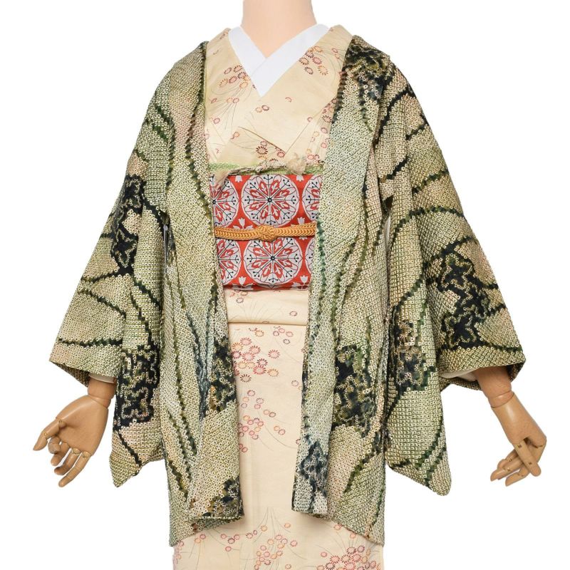 【Prices down】【中古品】羽織 「立涌に花」 正絹 総絞り 羽織り 【メール便不可】＜T＞ss2212kct10