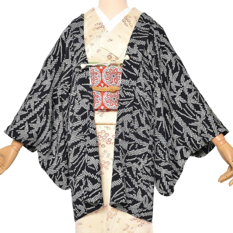 【Prices down2】【中古品】羽織 「黒地に笹」 正絹 総絞り 羽織り 【メール便不可】＜T＞ss2309kct10