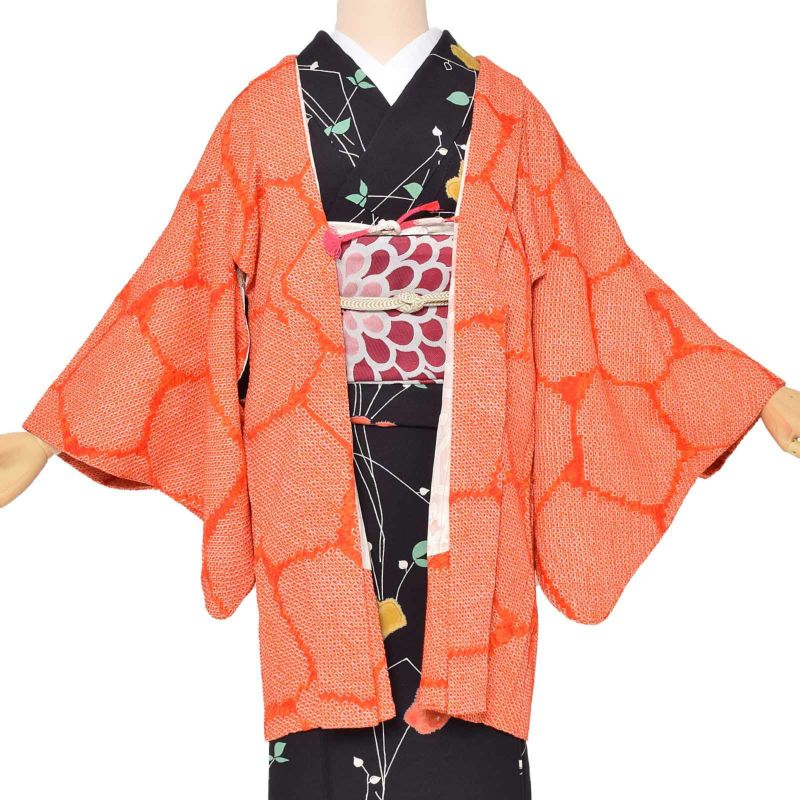 【中古品】羽織 「朱色　亀甲文　鹿の子絞り」 正絹 総絞り 羽織り