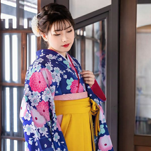 中古品】卒業式袴セット 「二尺袖：紺 矢羽根に菊と桜+袴：金茶×菊 
