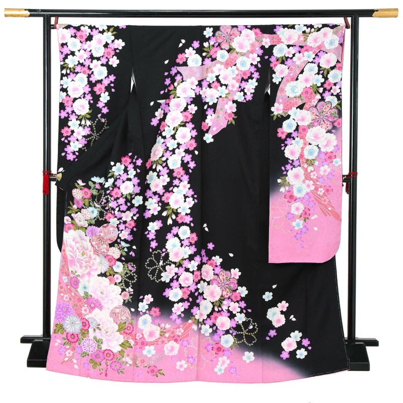 【新古品】お仕立て上がり 振袖単品 「黒地　八重桜、牡丹に手毬」 振り袖 着物 レディース 成人式 結婚式 結納 パーティー 晴れ着 【メール便不可】