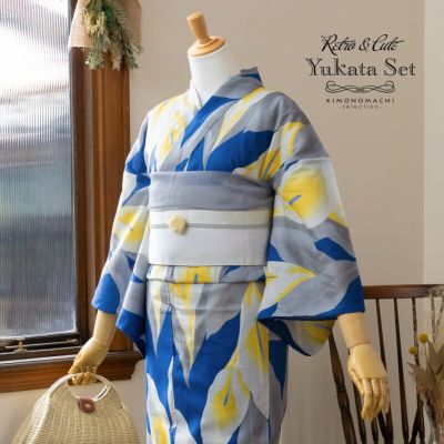 【Prices down】浴衣 セット レディース 大人 浴衣セット 浴衣3点セット（浴衣＋帯＋おまかせ下駄）「浴衣：紺色 カラーの花＋帯：白 レトロフラワー＋おまかせ下駄　サイズS/F」 大人柄 個性的 レトロモダン 花火大