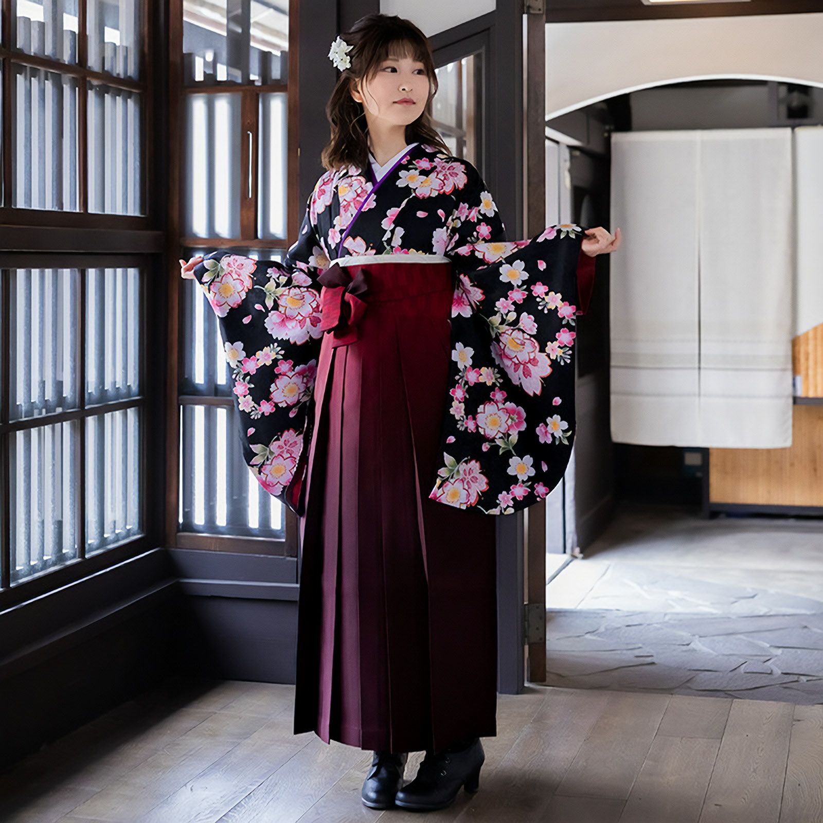 【中古品】二尺袖 単品「黒　桜重ね」貸衣装処分 レンタル処分品 卒業式