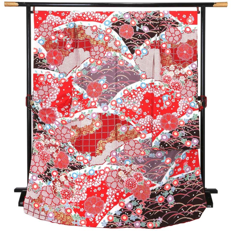 未仕立て 振袖 単品「赤　遠山取りに花紋」日本製 仮絵羽 振り袖 正絹 着物 レディース 成人式 結婚式 結納 パーティー 晴れ着