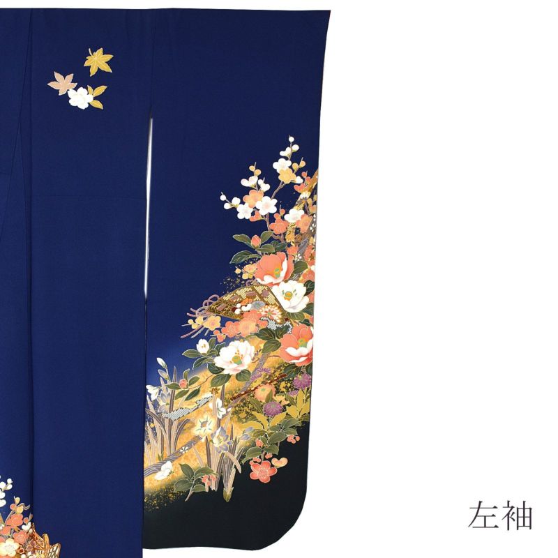人気のファッションブランド！ 中古品】仕立て上がり 振袖「留紺 四季花に御所車、蔓帯」貸衣装 着物・浴衣