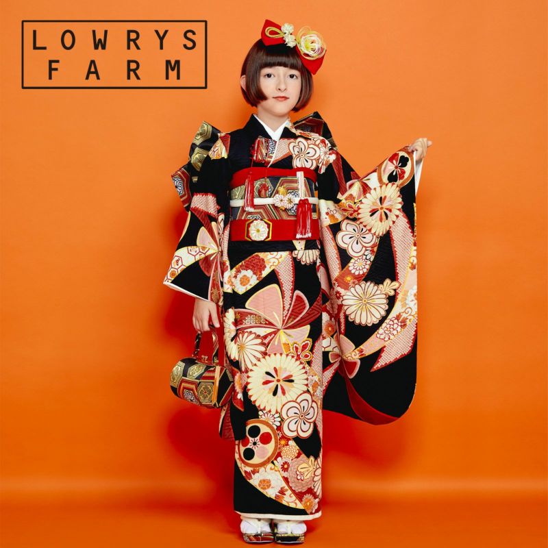 七五三COUPON10%OFF11/14迄)七五三 7歳 四つ身着物フルセット ブランド LOWRYS FARM「黒 ねじ花熨斗」女の子 7才 女児用  子供着物 七才のお祝い着向け【メール便不可】 | 京都きもの町