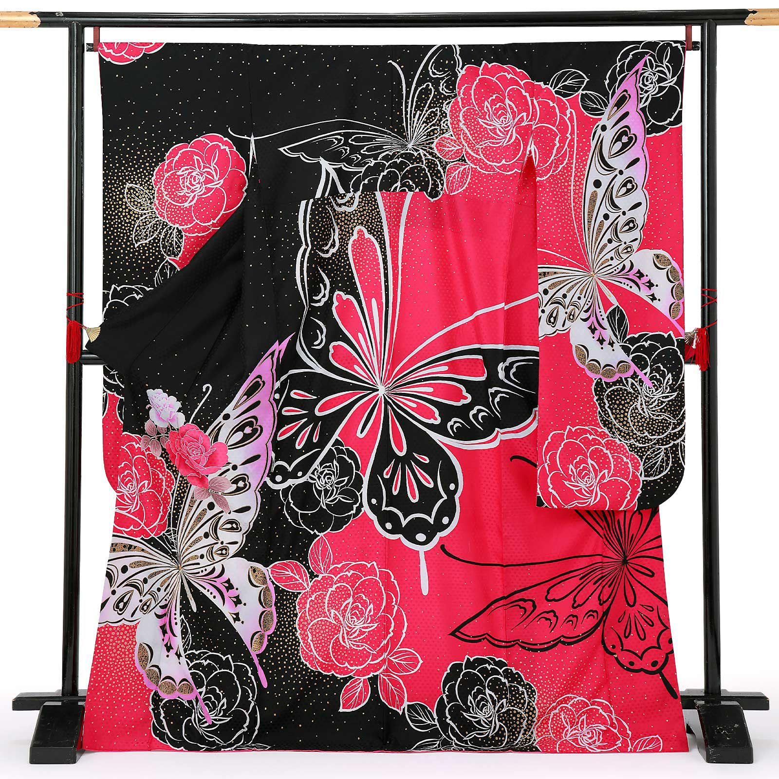 【中古品】仕立て上がり 振袖「ドット　バラに蝶　黒×ローズピンク　ゴールド」貸衣装処分 レンタル処分品 成人式