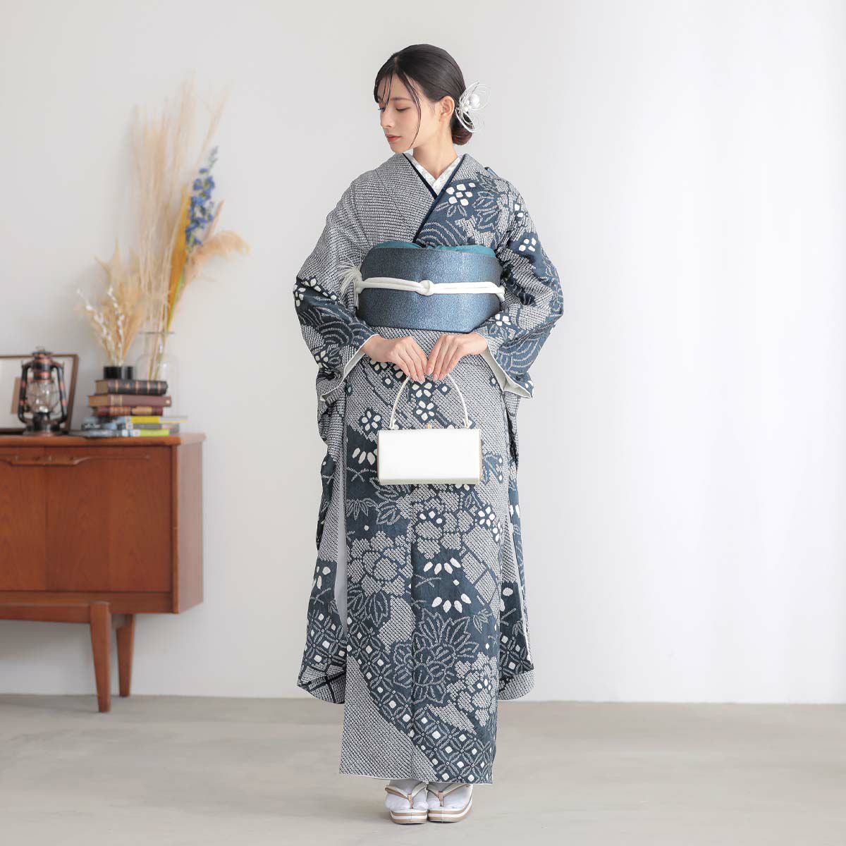 未仕立て 振袖 22点セット「総絞り 紺ねず 牡丹に枝垂れ桜」仮絵羽 