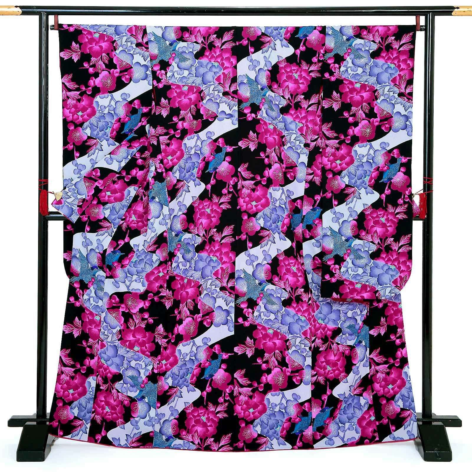 【中古品】仕立て上がり 振袖「梅と牡丹に小鳥 黒地にグレー 赤紫」貸衣装処分 レンタル処分品 成人式