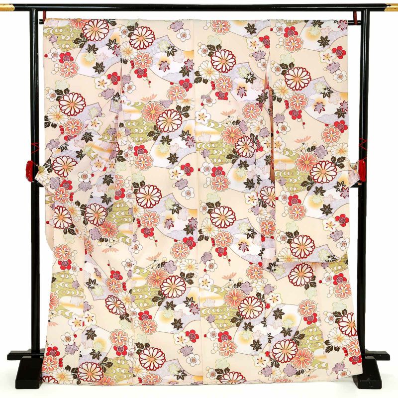 【中古品】仕立て上がり 振袖「地紙文様 梅 菊 楓 薄だいだい地」貸衣装処分 レンタル処分品 成人式