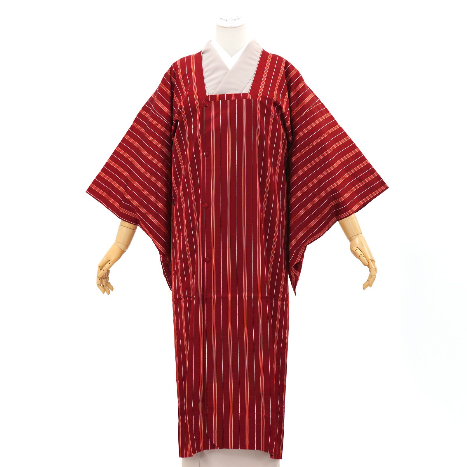 最先端 中古品】道行コート 専用ポーチ付き「緋色に紅葉×白 両子持縞 着物・浴衣