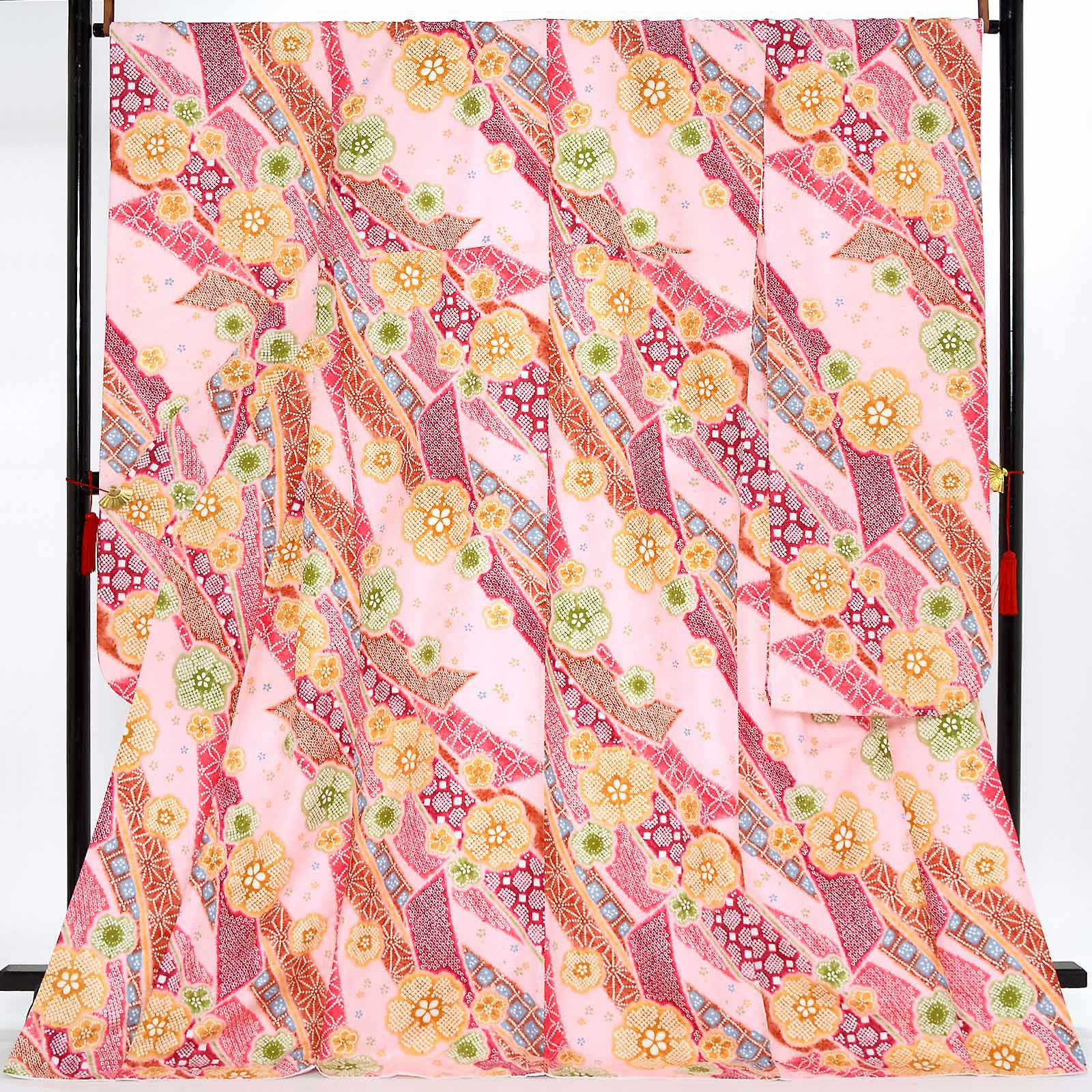 【中古品】仕立て上がり 振袖「あばれ熨斗 梅 薄紅梅色」貸衣装処分 レンタル処分品 成人式