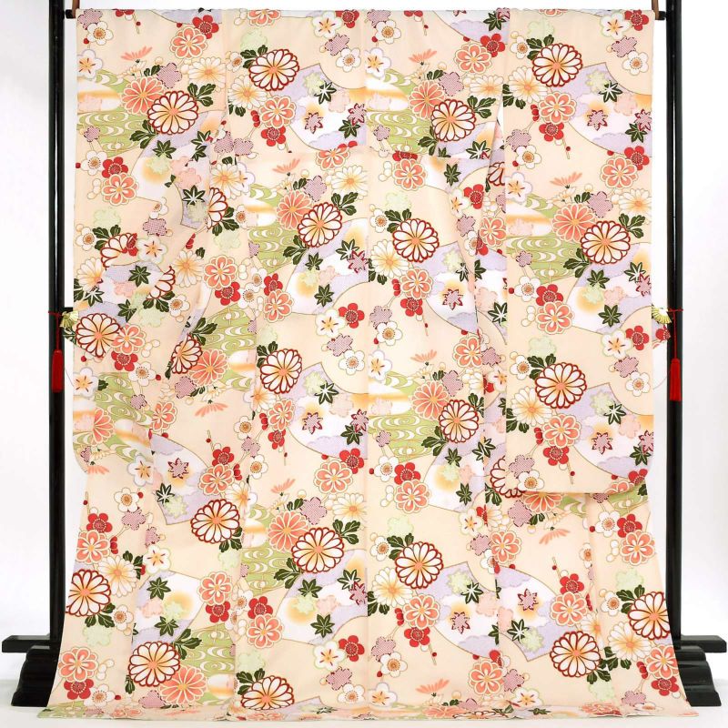 【中古品】仕立て上がり 振袖「地紙文様 梅 菊 楓 薄だいだい地」貸衣装処分 レンタル処分品 成人式【メール便不可】ss2503fml10