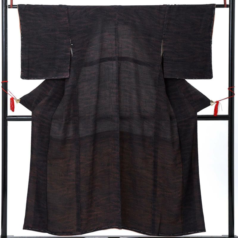 【中古品】仕立て上がり 袷着物「縮緬 流水文 黒」小紋【メール便不可】ss2503fml10